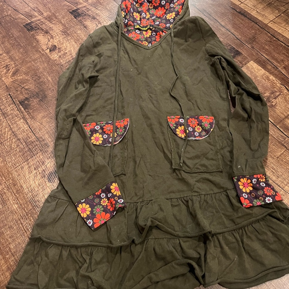 Luna Claire Green Hooded Dress